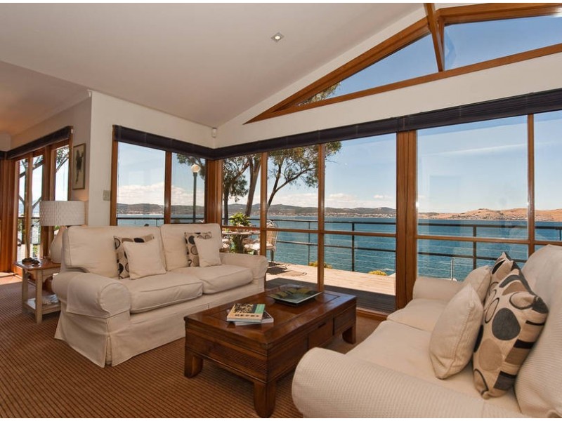 805 Sandy Bay Road, Sandy Bay TAS 7005
