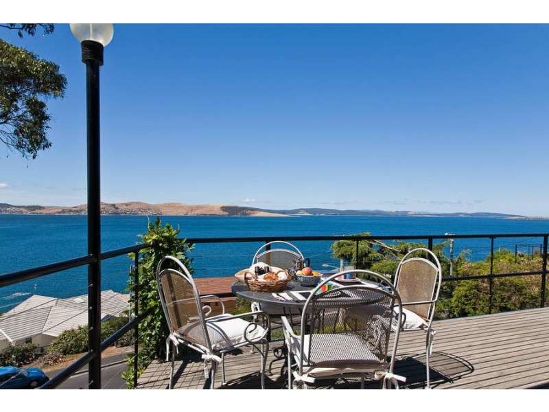805 Sandy Bay Road, Sandy Bay TAS 7005