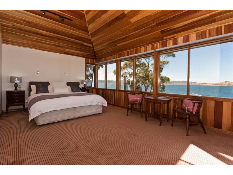 805 Sandy Bay Road, Sandy Bay TAS 7005