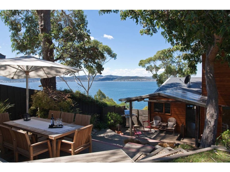 805 Sandy Bay Road, Sandy Bay TAS 7005
