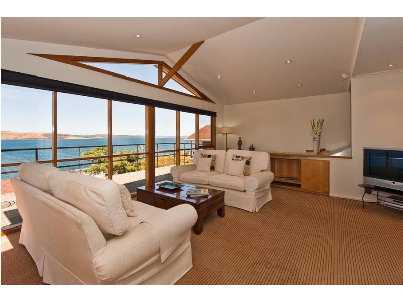805 Sandy Bay Road, Sandy Bay TAS 7005