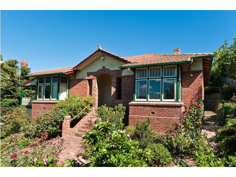 9 Auvergne Avenue, Mount Stuart TAS 7000