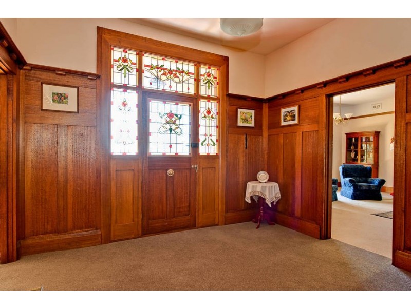 9 Auvergne Avenue, Mount Stuart TAS 7000