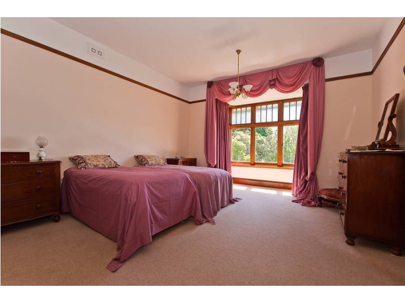 9 Auvergne Avenue, Mount Stuart TAS 7000