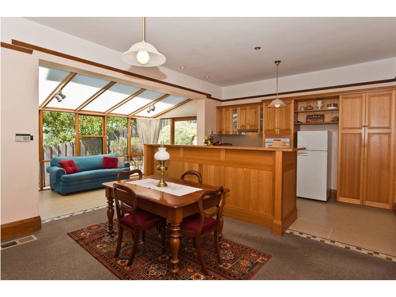 9 Auvergne Avenue, Mount Stuart TAS 7000