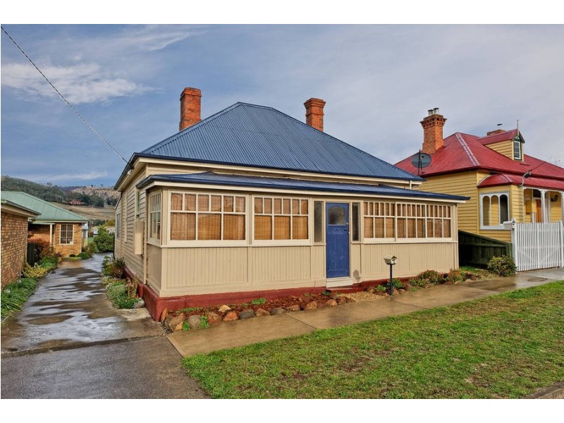 6 Grey Street, New Norfolk TAS 7140