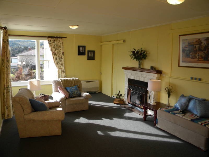 19 The Avenue, Ellendale TAS 7140