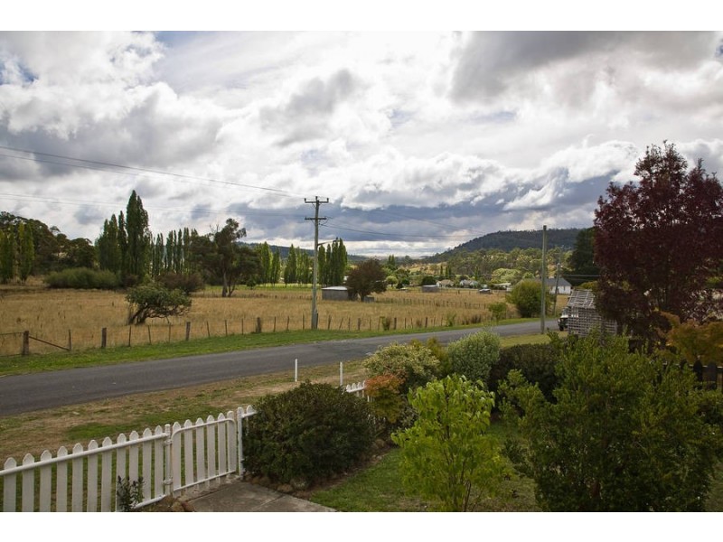 19 The Avenue, Ellendale TAS 7140
