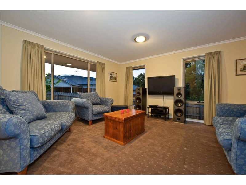 38 Greenhill Drive, Kingston TAS 7050