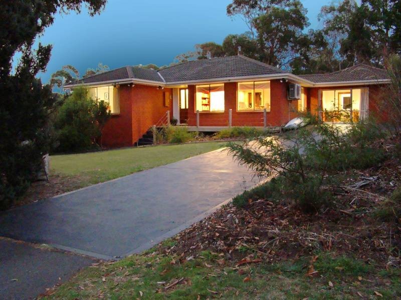 52 Rialannah Road, Mount Nelson TAS 7007
