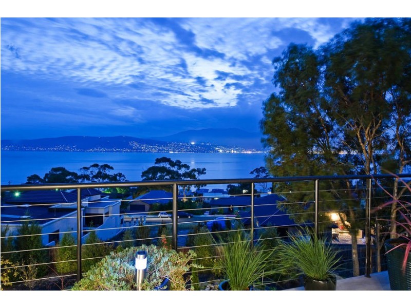 663 Oceana Drive, Tranmere TAS 7018