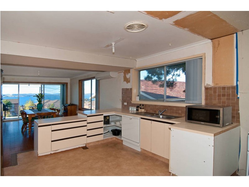 5 Kiama  Place, Blackmans Bay TAS 7052