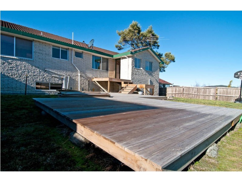 5 Kiama  Place, Blackmans Bay TAS 7052