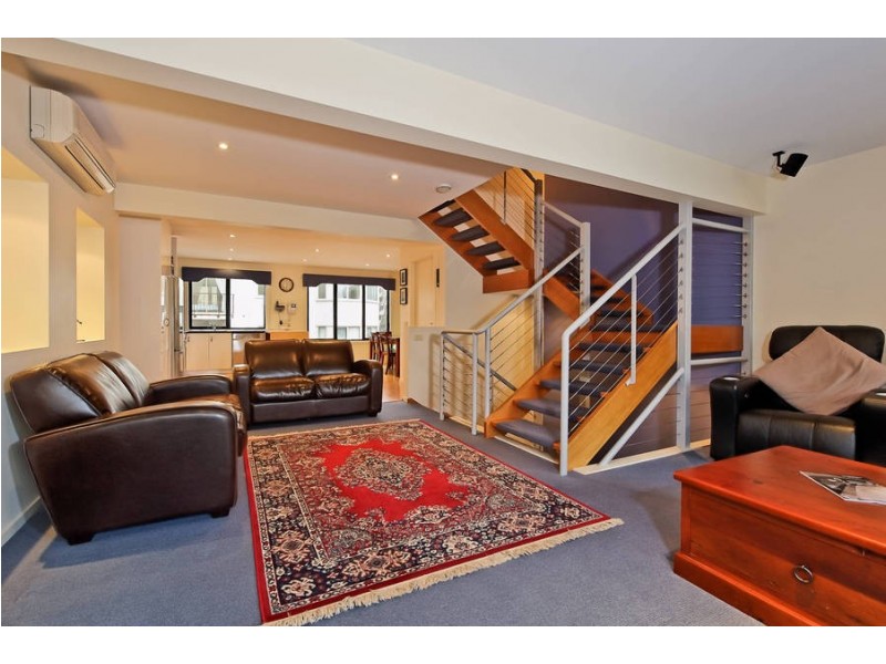 2 Terminus Row, Hobart TAS 7000