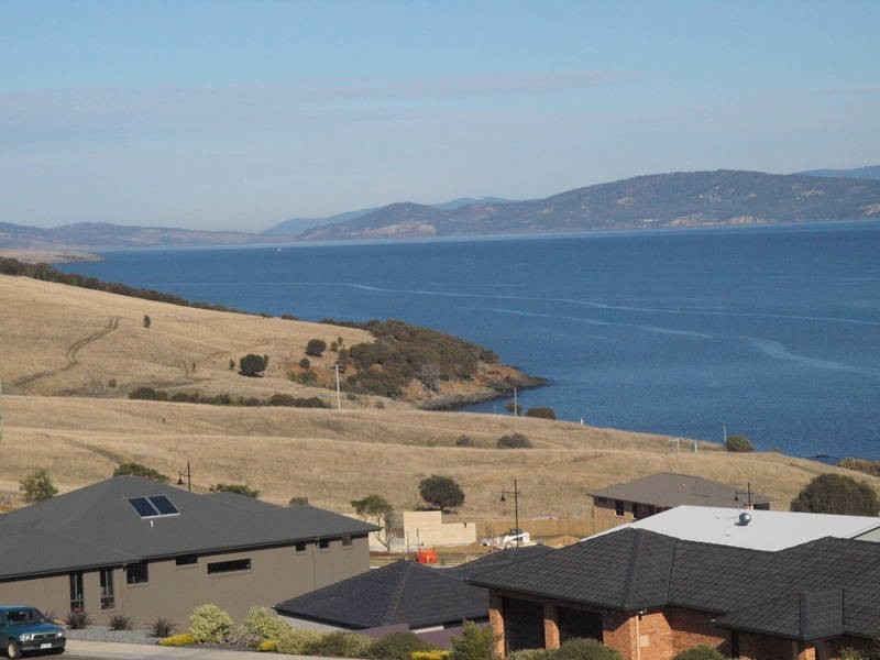 960 Oceana Drive, Tranmere TAS 7018