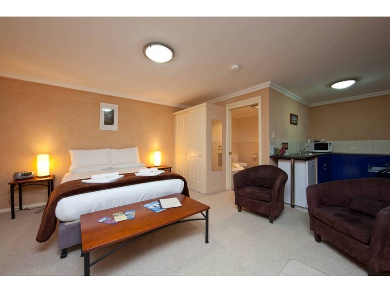 42 Manuka Road, Oyster Cove TAS 7150