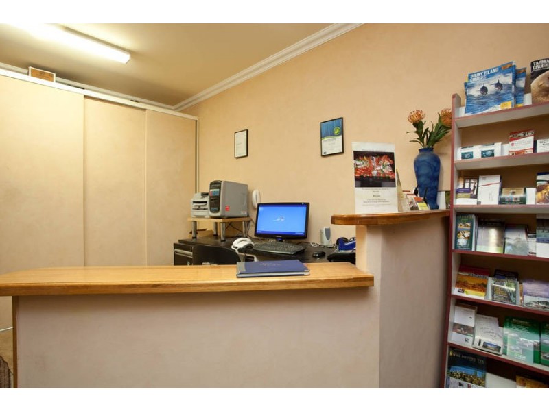 42 Manuka Road, Oyster Cove TAS 7150