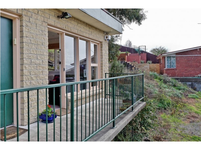 4/1 McAulay Road, Sandy Bay TAS 7005