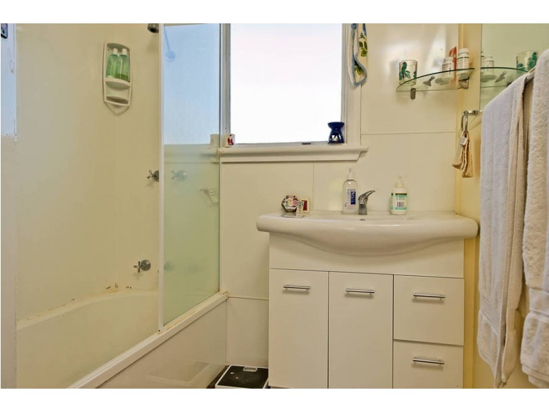 1/1 Lime Road, Lutana TAS 7009