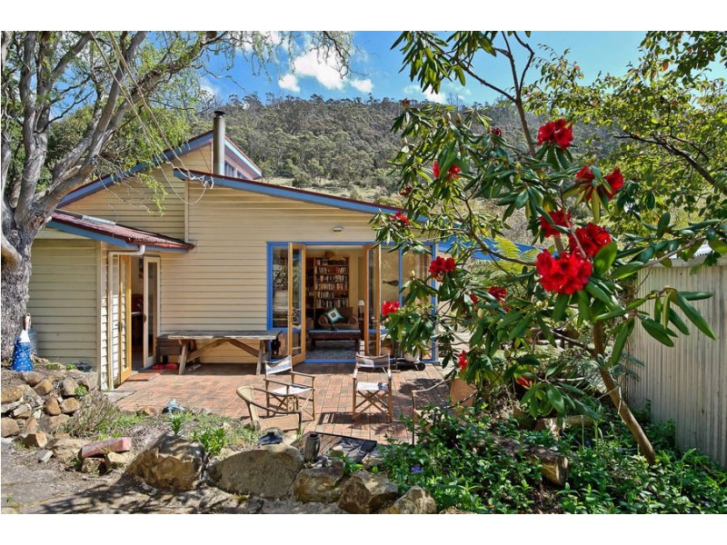 92  Brushy Creek Road, Lenah Valley TAS 7008