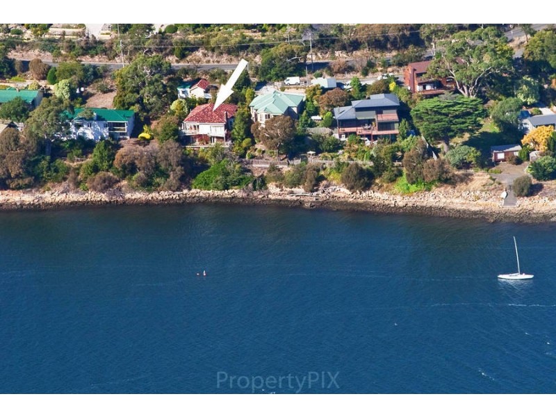 91 Derwent Avenue, Lindisfarne TAS 7015