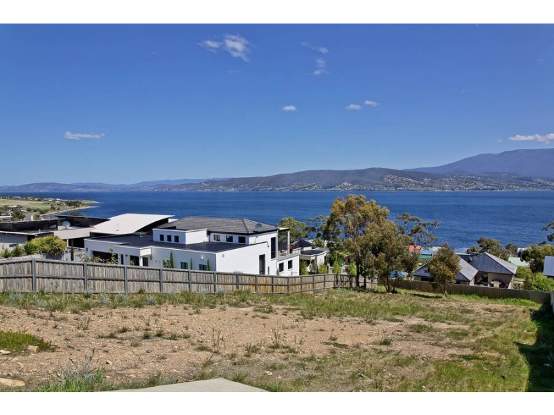 661 Oceana Drive, Tranmere TAS 7018