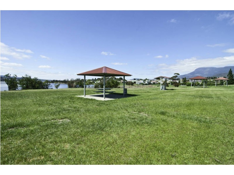 28/23 Cadbury Road, Claremont TAS 7011