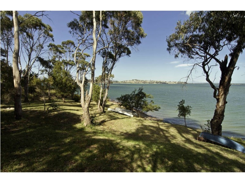 491 Shark Point Road, Penna TAS 7171