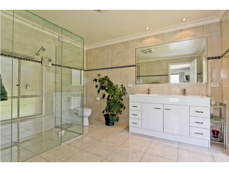 220 Pelverata Road, Sandfly TAS 7150