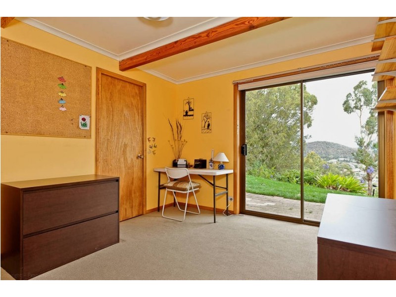5 Nottingham Court, Lindisfarne TAS 7015