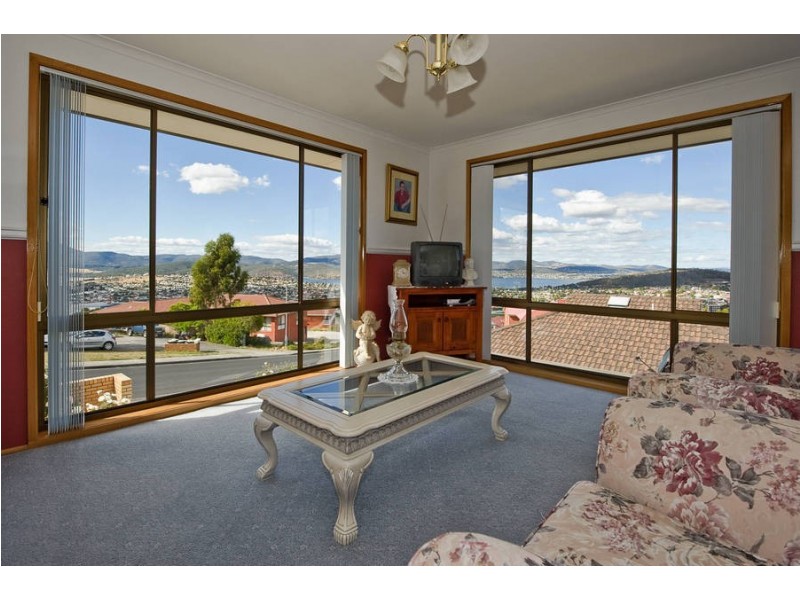 1/110 Amy Street, West Moonah TAS 7009