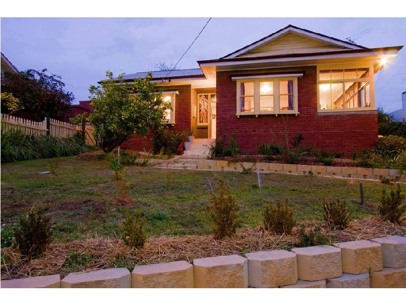 1 Grace Street, Sandy Bay TAS 7005