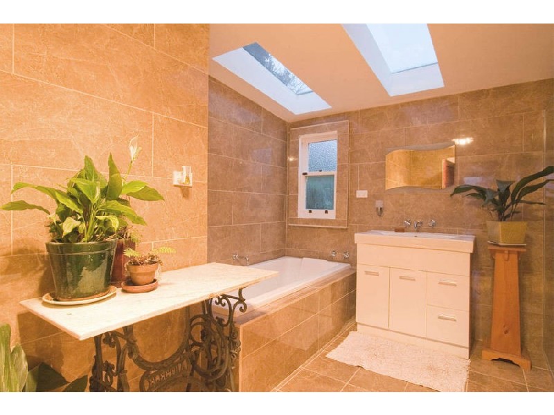 1 Grace Street, Sandy Bay TAS 7005