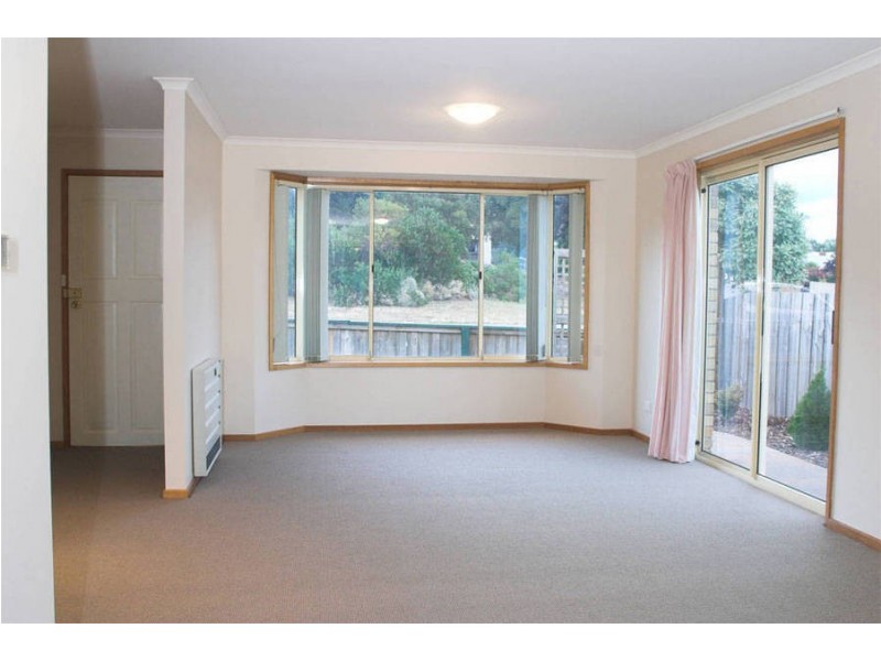 2/11 Beach Road, Bellerive TAS 7018