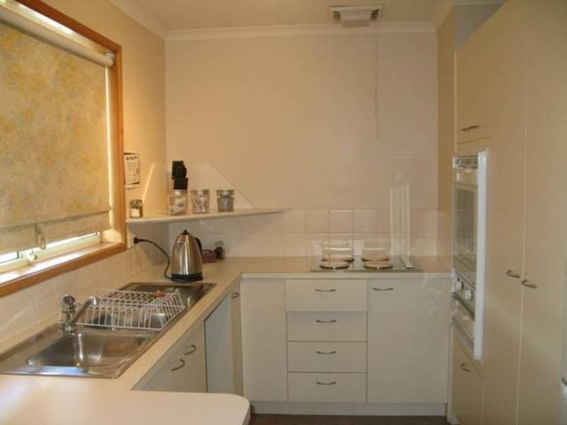 2/11 Beach Road, Bellerive TAS 7018