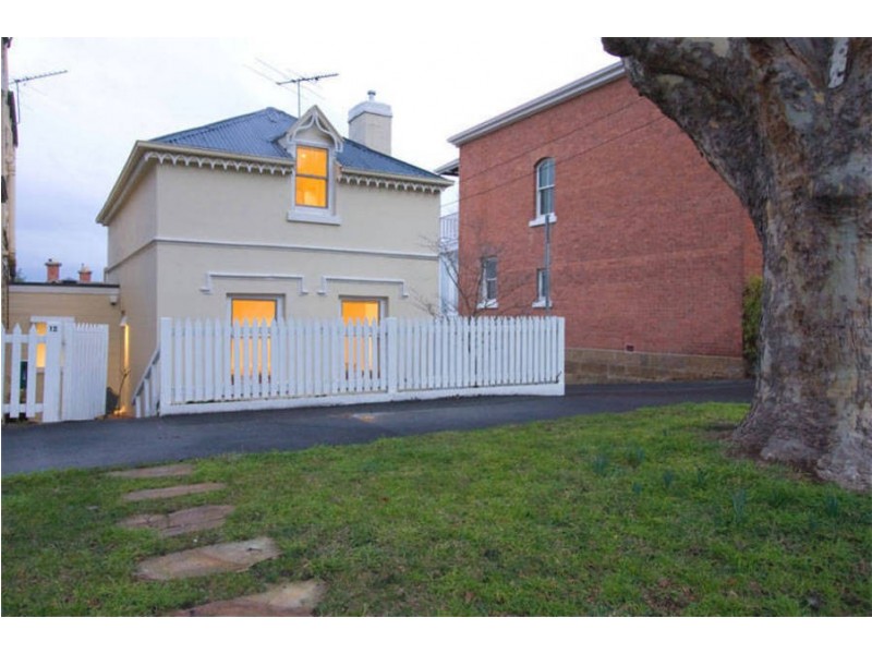 12 Fitzroy Place, Sandy Bay TAS 7005