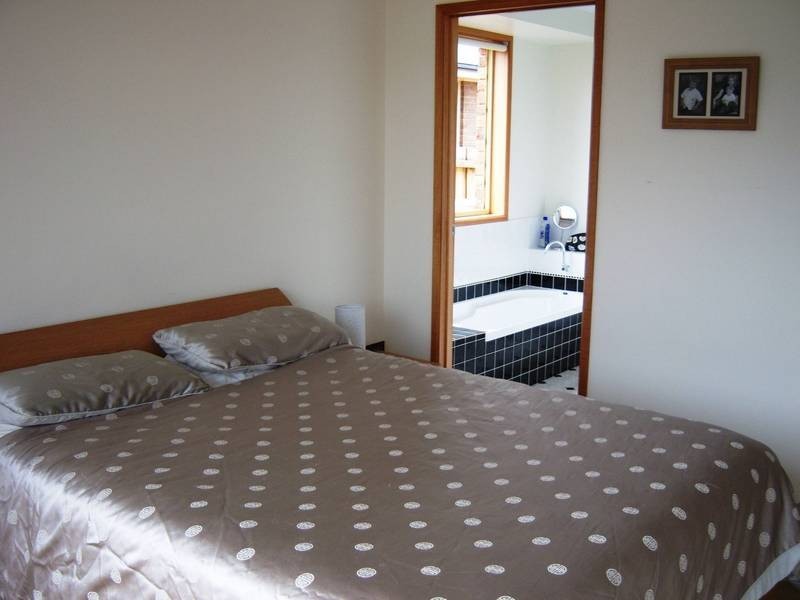 7 Mariah Crescent, Oakdowns TAS 7019