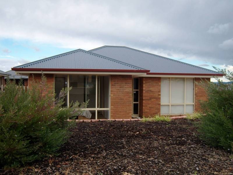 7 Mariah Crescent, Oakdowns TAS 7019