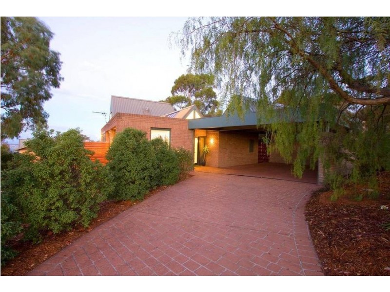 16 Invercargill Road, Mount Nelson TAS 7007