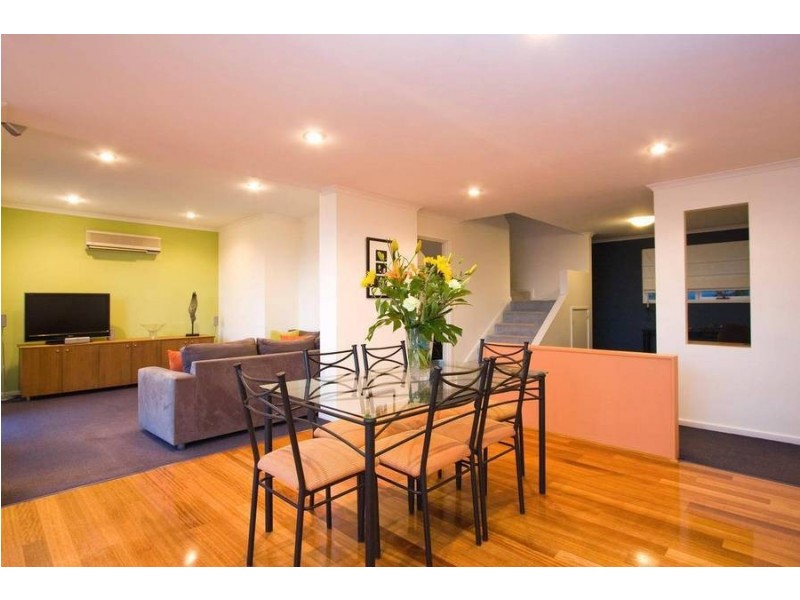 16 Invercargill Road, Mount Nelson TAS 7007