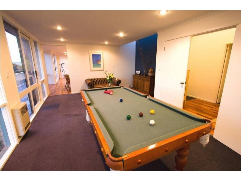 16 Invercargill Road, Mount Nelson TAS 7007