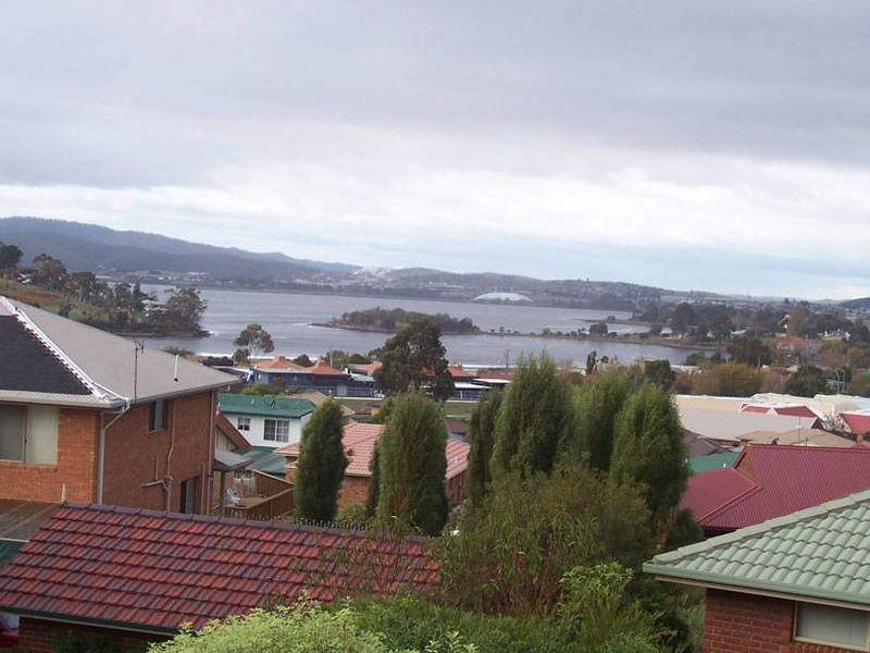 2/27 Vermont Court, Berriedale TAS 7011