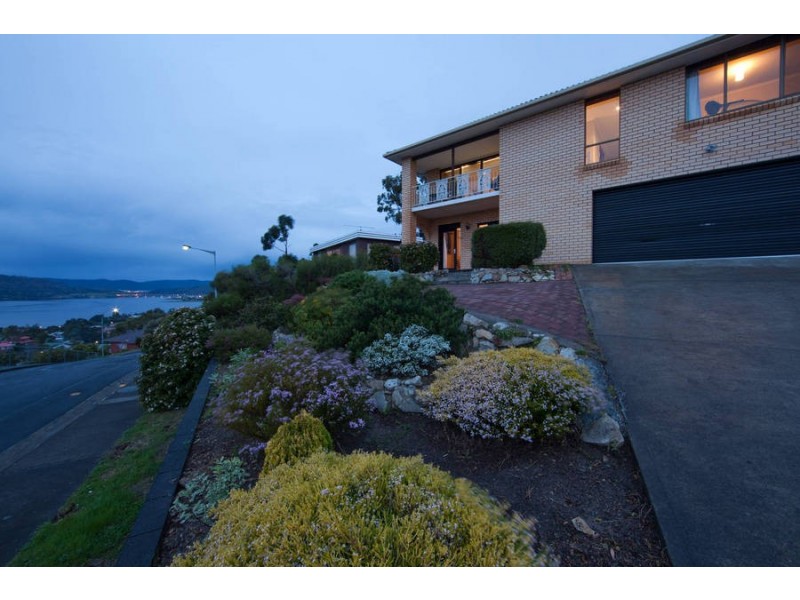 7 Officer Street, Rosetta TAS 7010