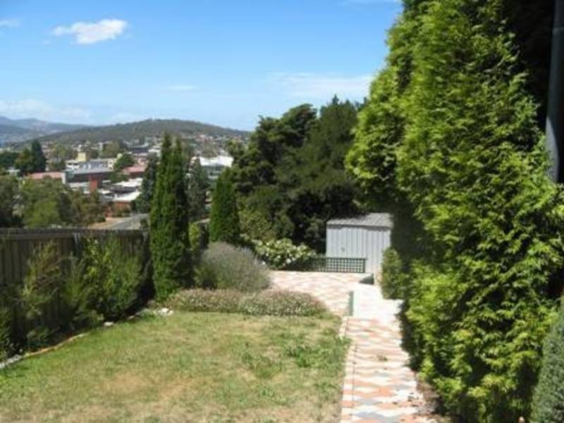 17 Mirool Place, Moonah TAS 7009