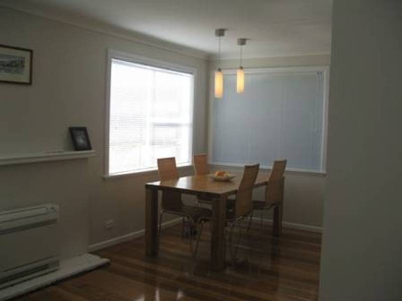 29 Henley Street, Lindisfarne TAS 7015