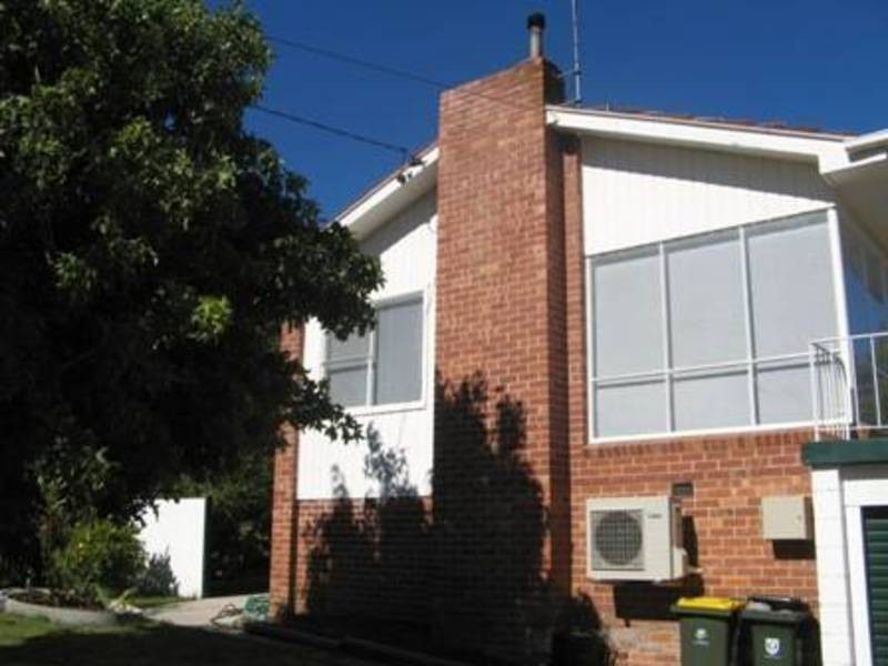 29 Henley Street, Lindisfarne TAS 7015