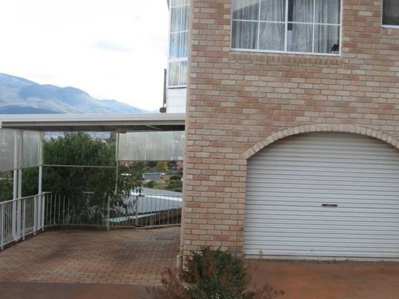 1/10 Beebo Place, Bellerive TAS 7018