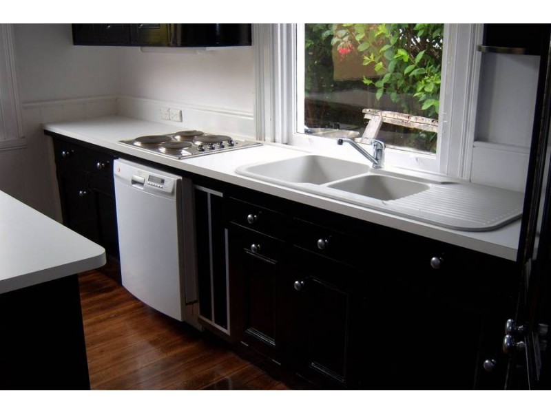 6 Randall Street, Sandy Bay TAS 7005