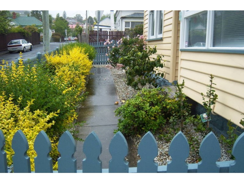 6 Randall Street, Sandy Bay TAS 7005