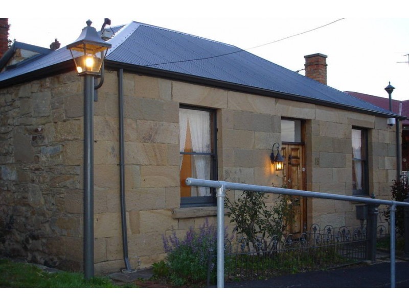 18 Frederick Street, West Hobart TAS 7000